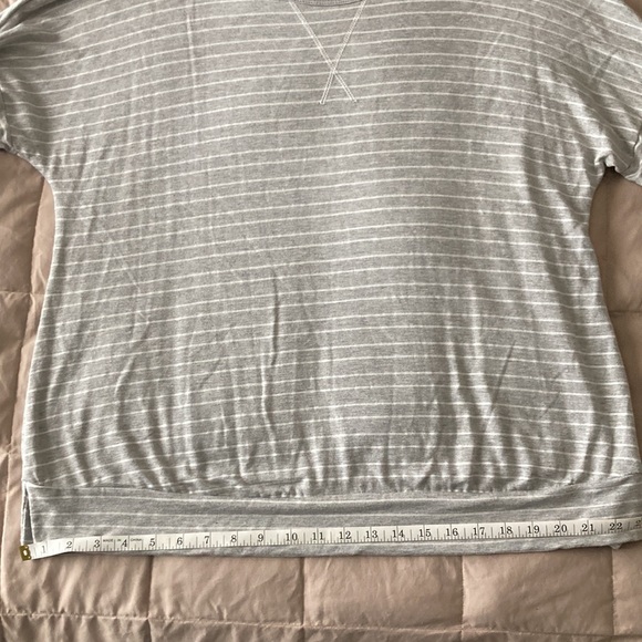 Andree by Unit Gray and White Stripped Top - Picture 6 of 8